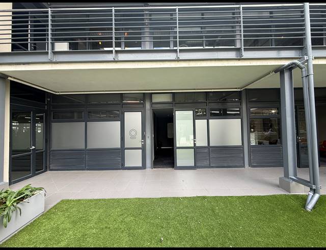 245M² OFFICE TO LET IN GARDENS